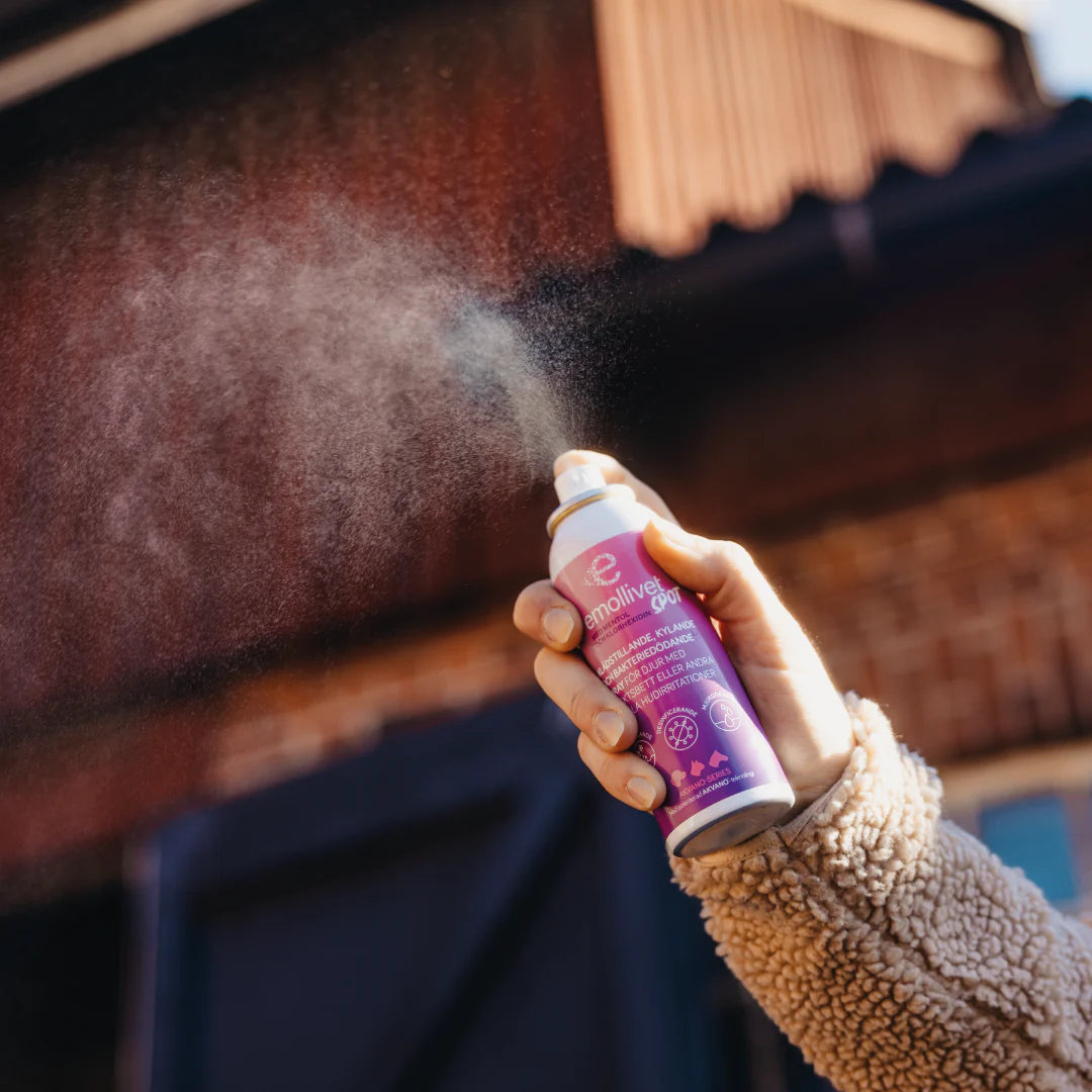 Emollivet SPOT - Klådstillande och bakteriedödande spray för häst och hund