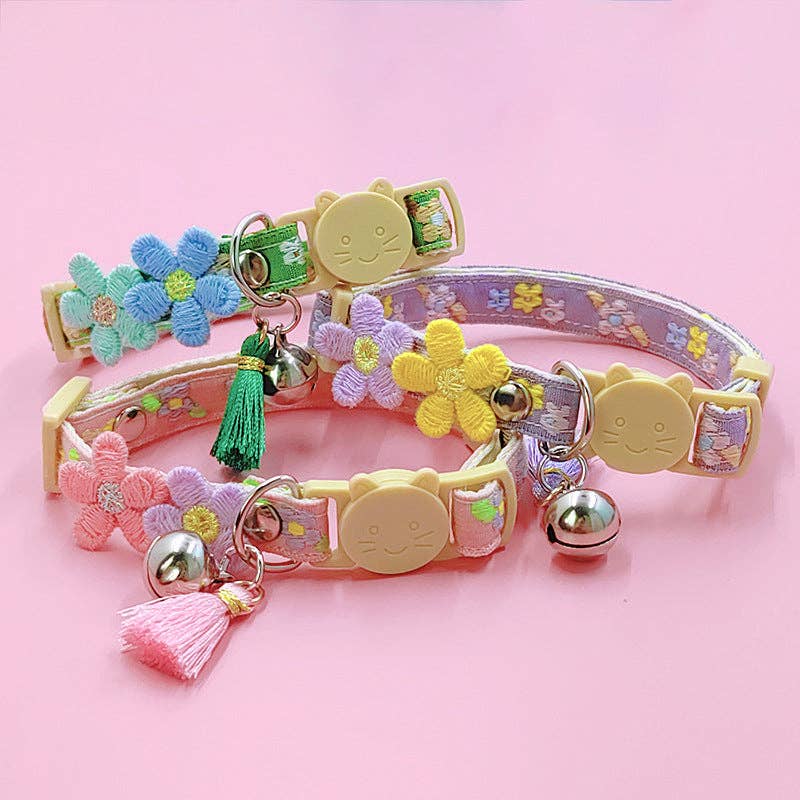 Mokka - Justerbart kattcollar med blomdesign